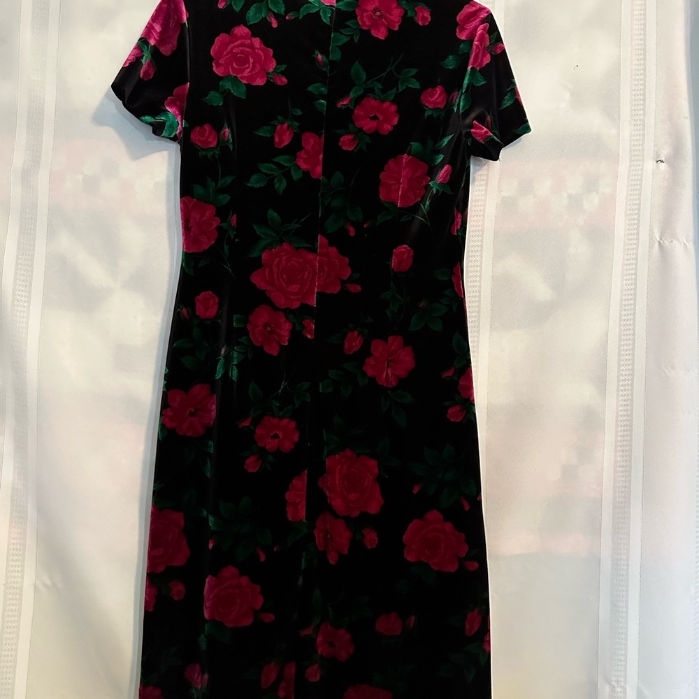 Maggy London Asian Style Velvet Dress - Picture 6 of 12